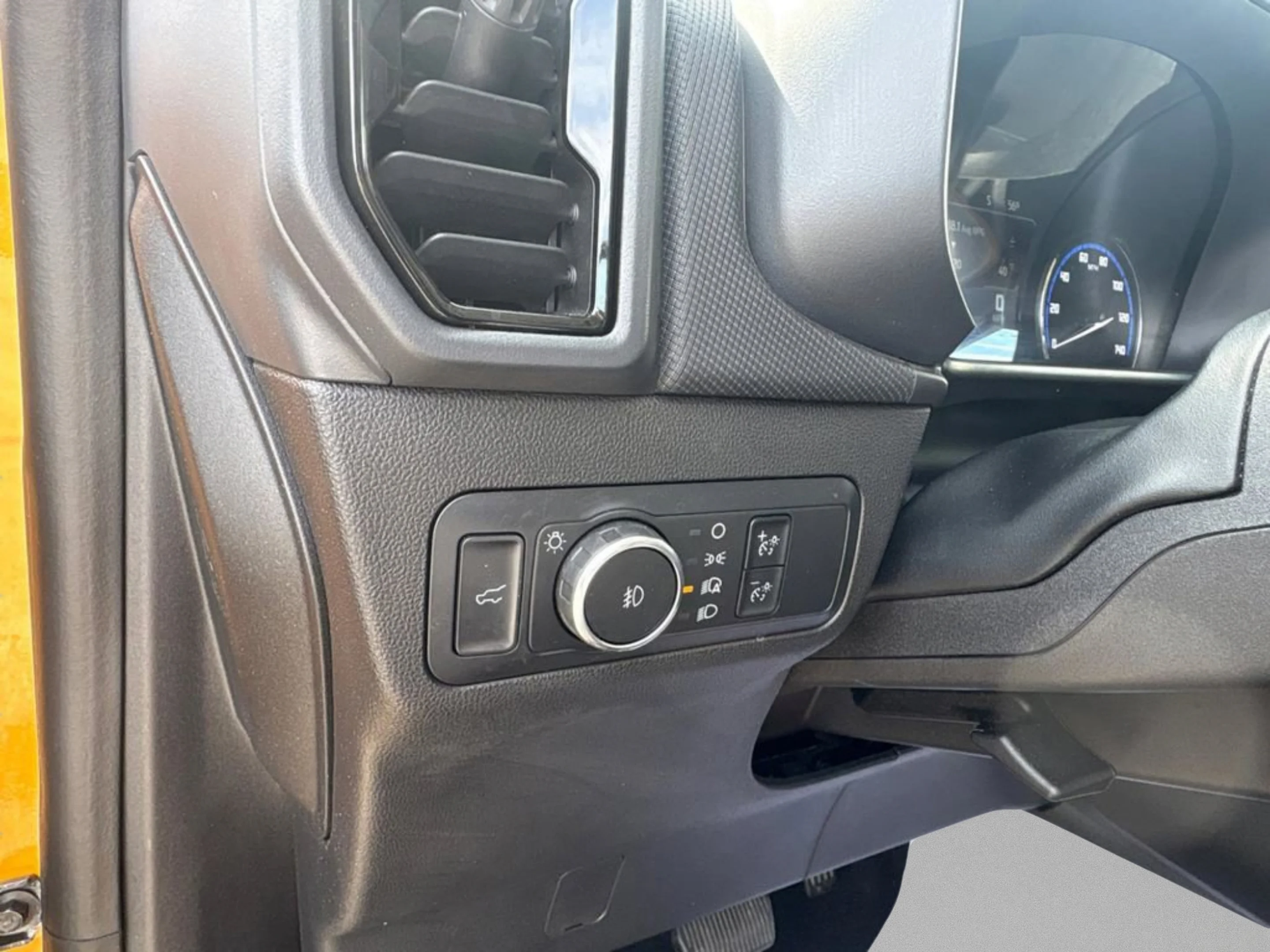Used 2022 Orange Metallic Ford Outer Banks image 24