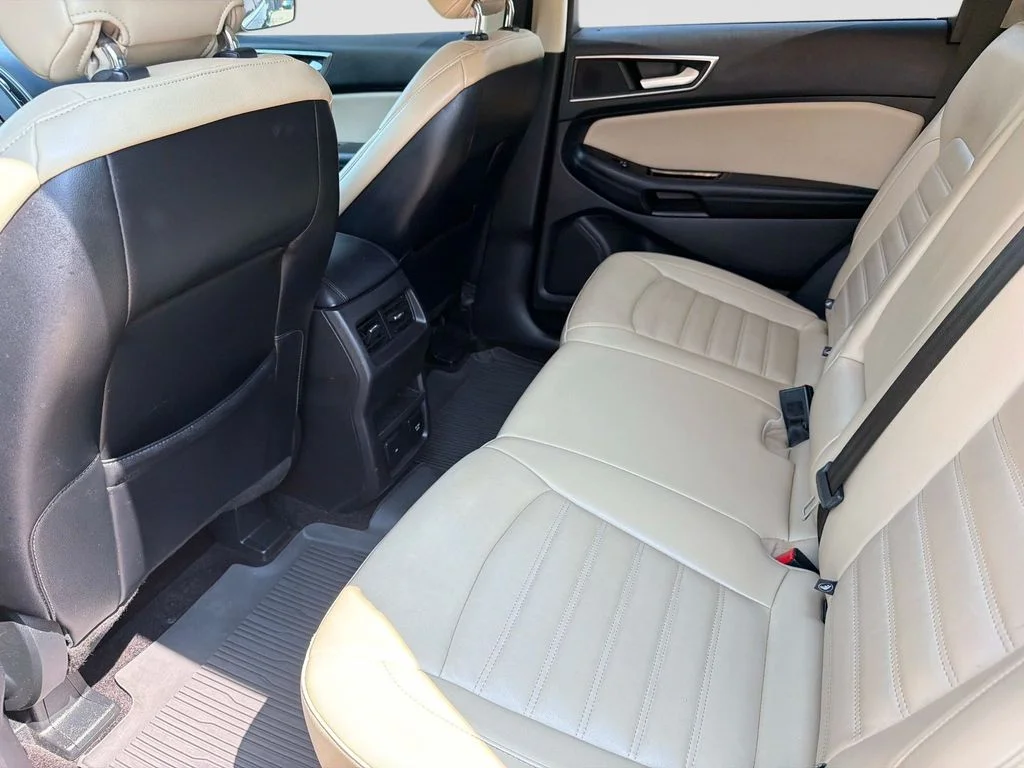 Used 2017 Red Ford SEL image 15