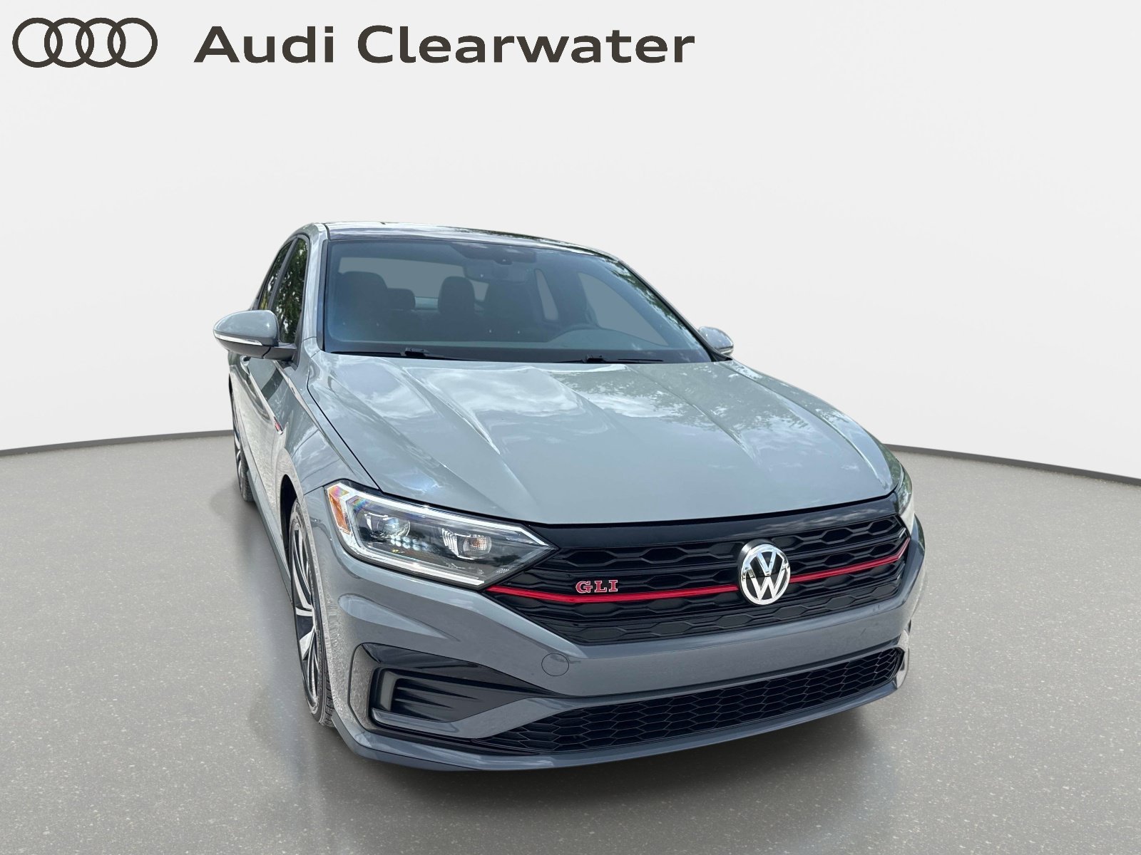 Used 2019 Platinum Gray Metallic Volkswagen R-Line image 7