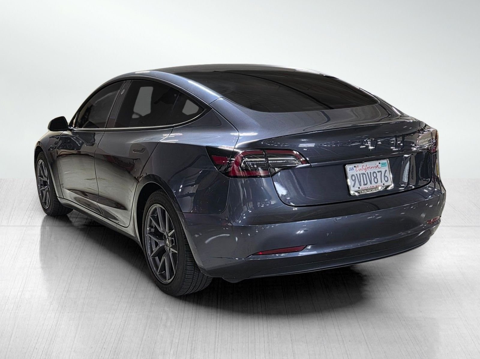 Used 2021 Solid Black Tesla Standard Range Plus image 5