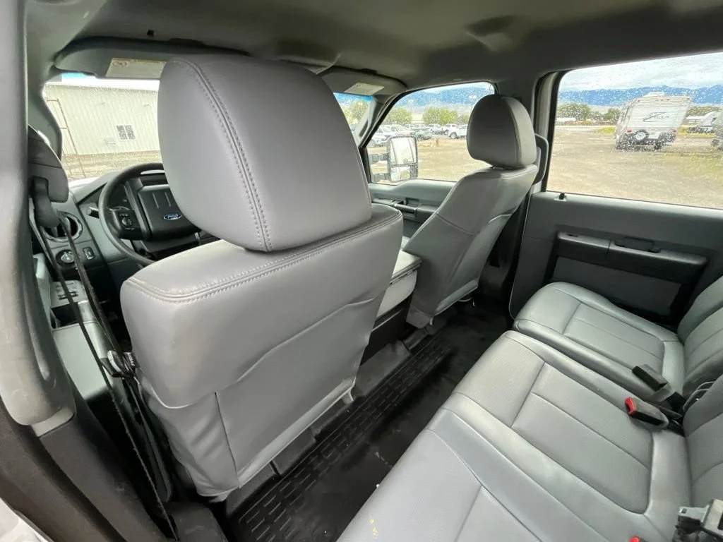 Used 2016 White Ford XL image 15