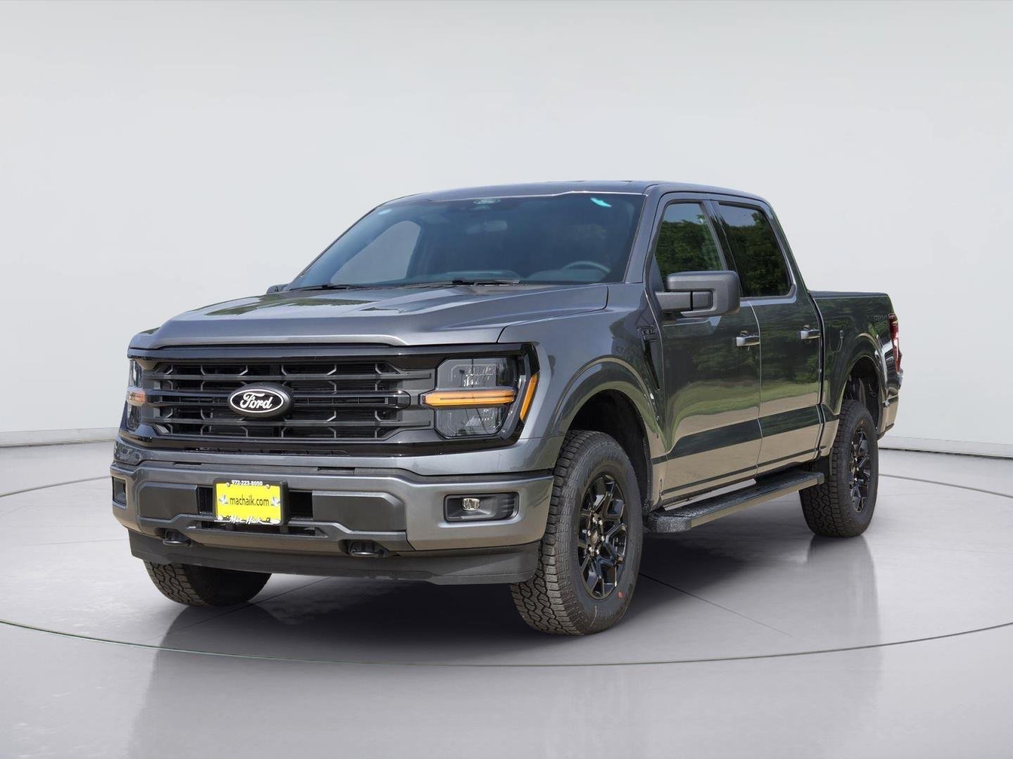 New 2026 Carbonized Gray Metallic FORD XLT image 2
