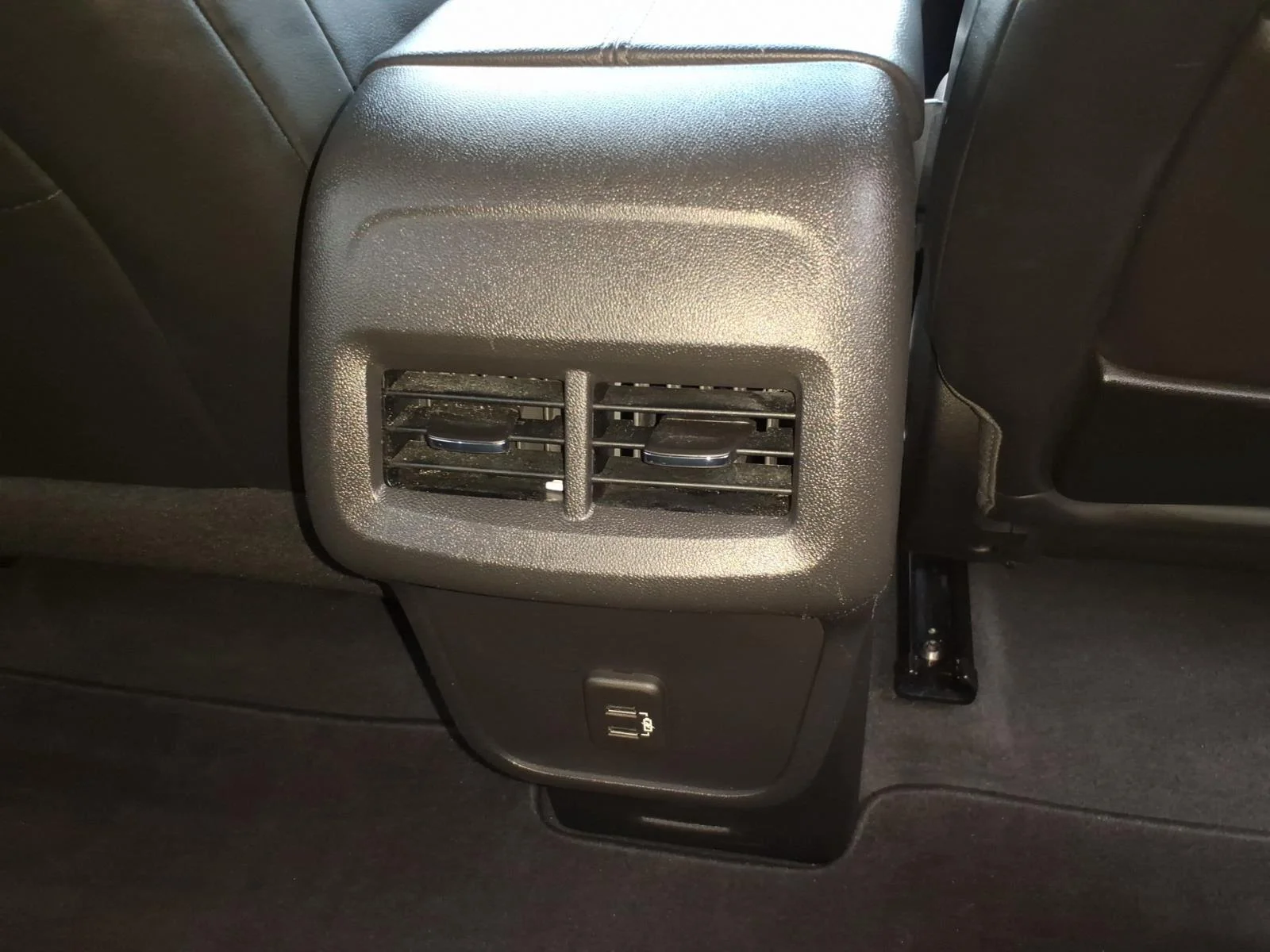 Used 2019 Quicksilver Metallic GMC SLT image 22