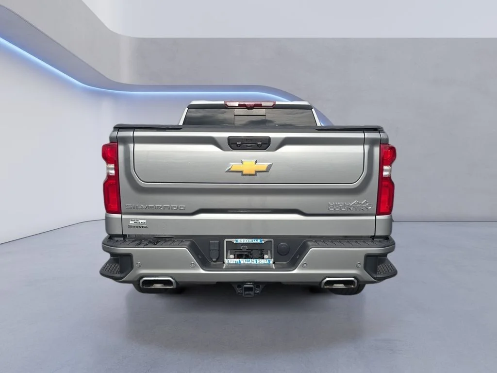 Used 2024 Sterling Gray Metallic Chevrolet High Country image 4