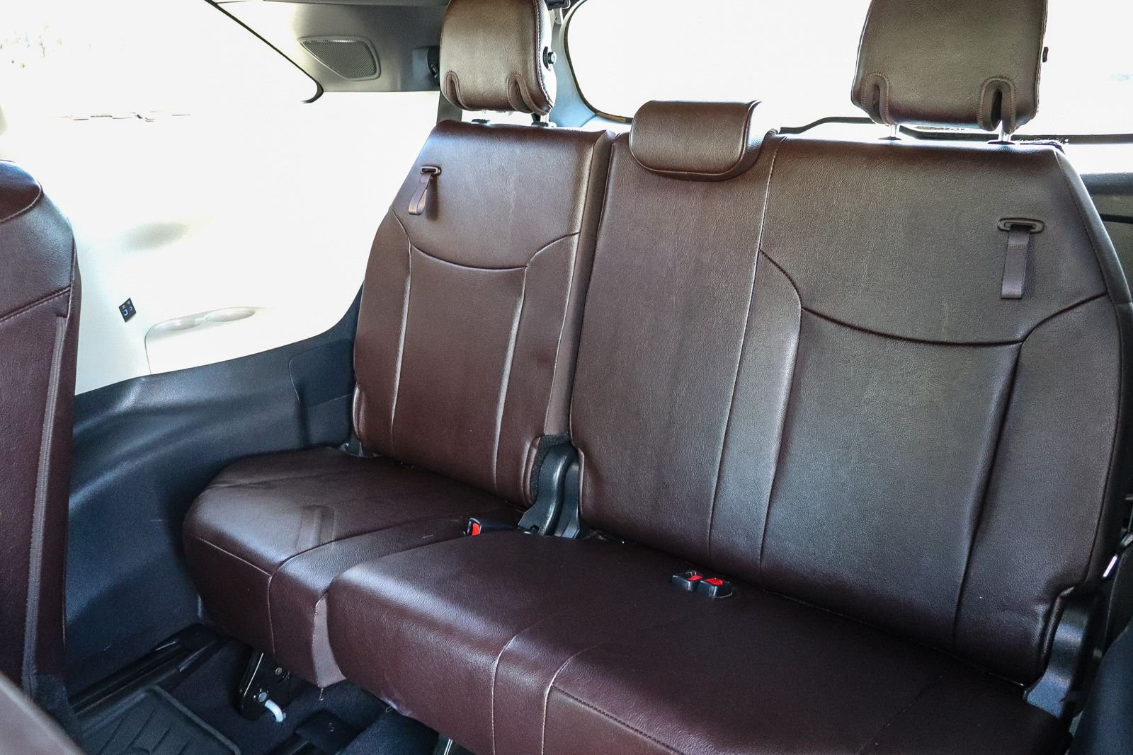 Certified Used 2024 Pearl Toyota Platinum image 22