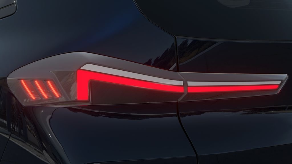 New 2026 Carbon Black Metallic BMW Label image 37