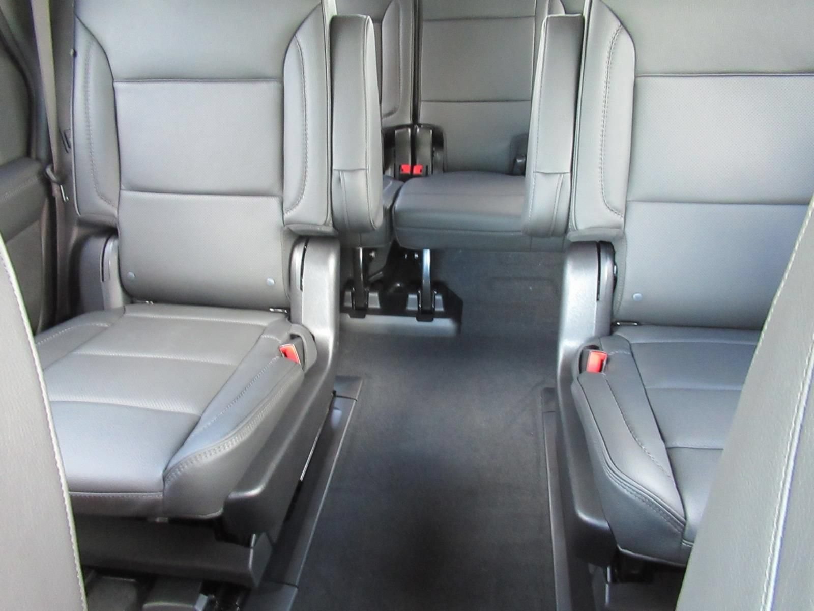 2026 GMC Yukon Denali - Photo 36