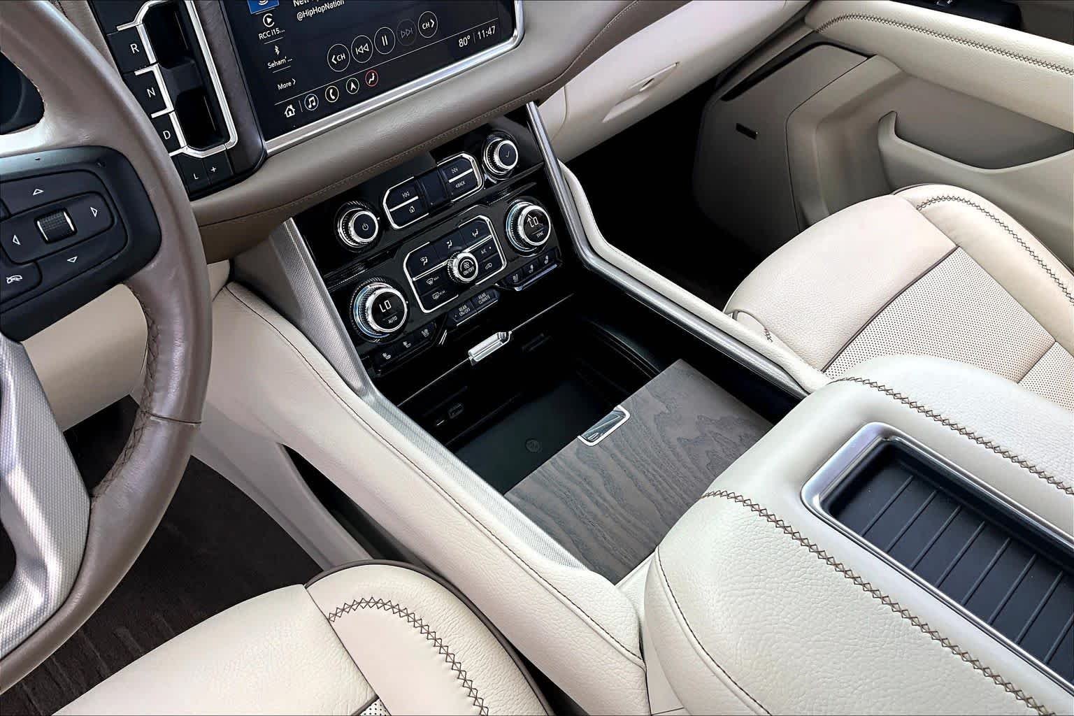 Used 2021 SATIN STEEL METALLIC GMC Denali image 17