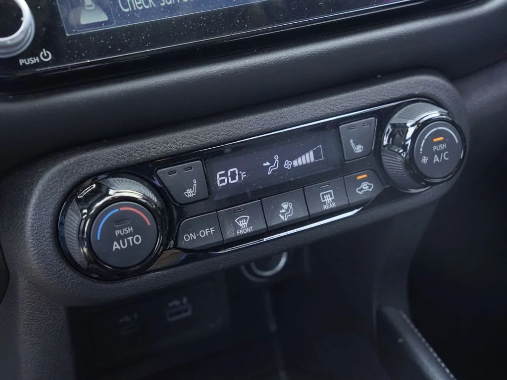 Used 2023 Gray Nissan SR image 15