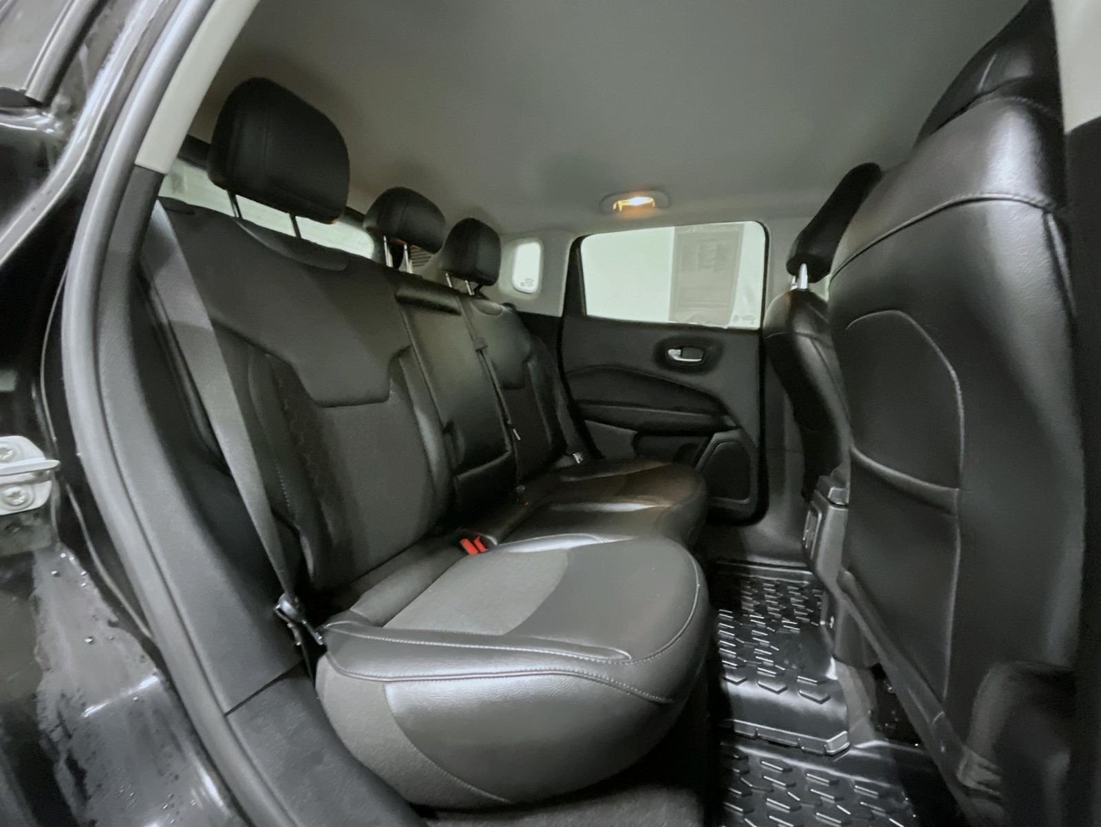 Used 2021 Black Jeep Latitude image 20