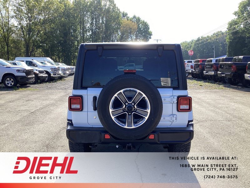 Used 2019 White Jeep Unlimited Sahara image 6