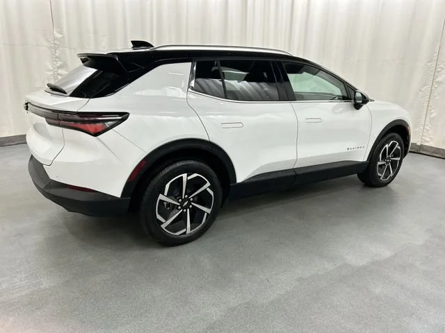 New 2026 Summit White Chevrolet LT image 4