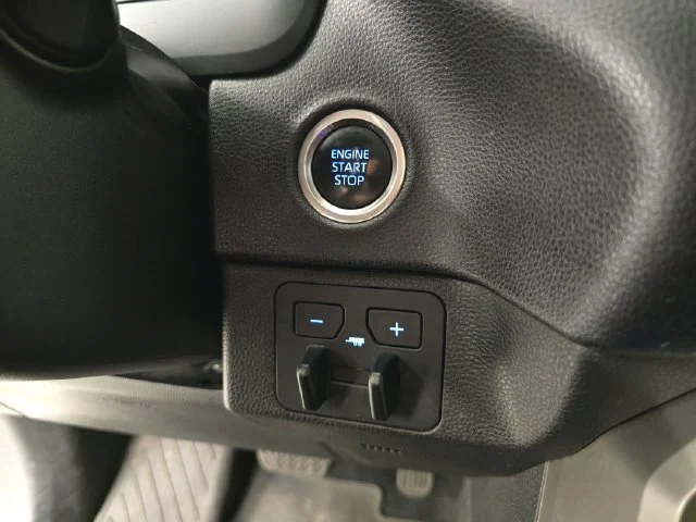 Used 2024 Ice Toyota SR5 image 29