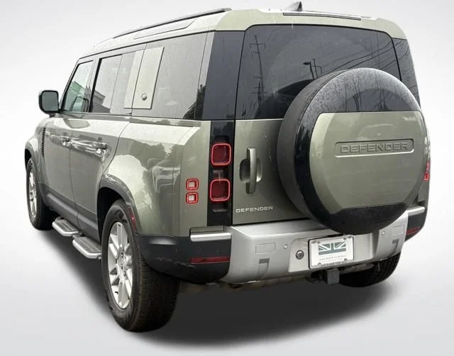 Certified Used 2023 Green Land Rover S image 6