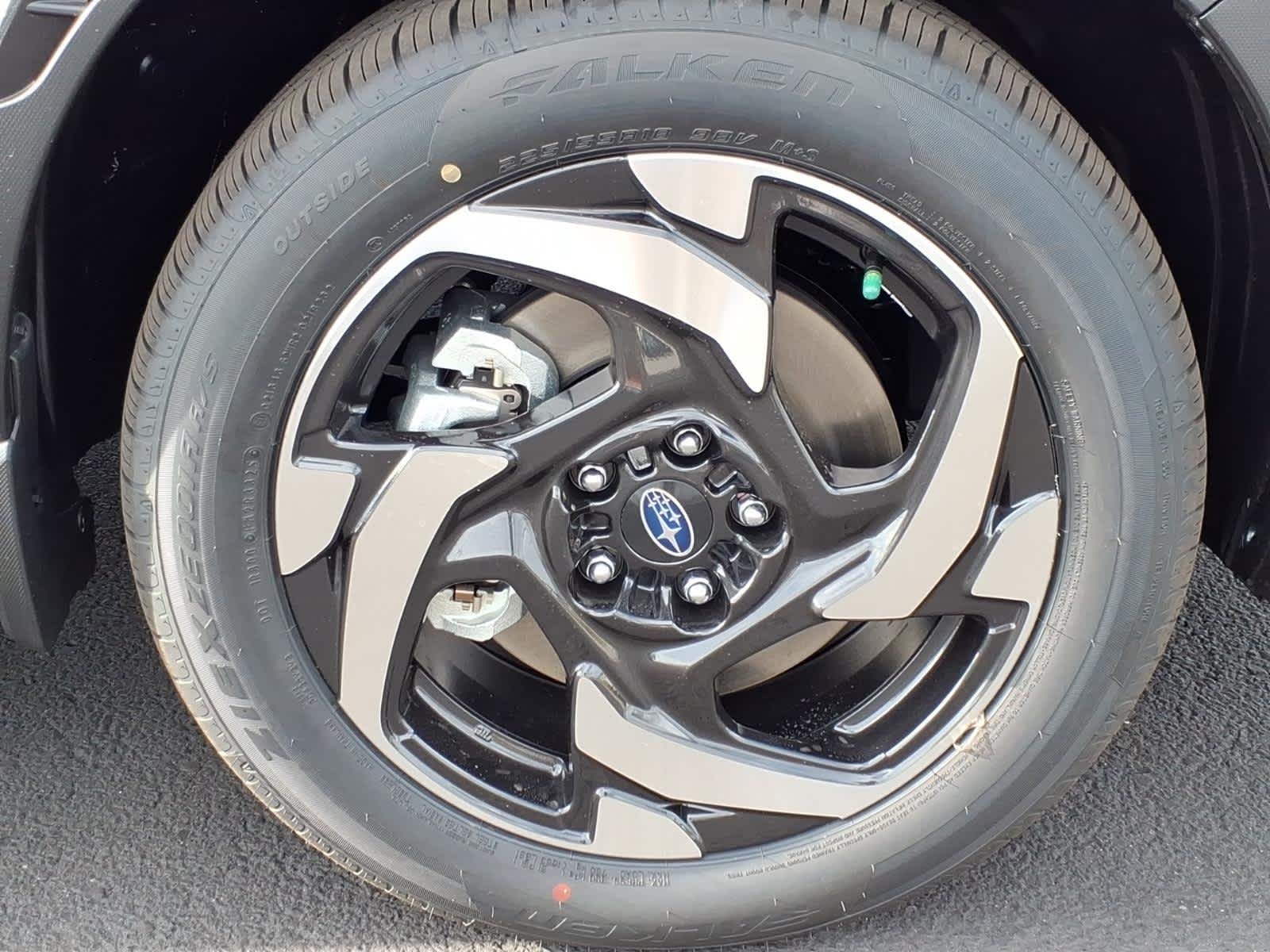 New 2026 ICE SILVER METALLIC Subaru Limited Hybrid image 9