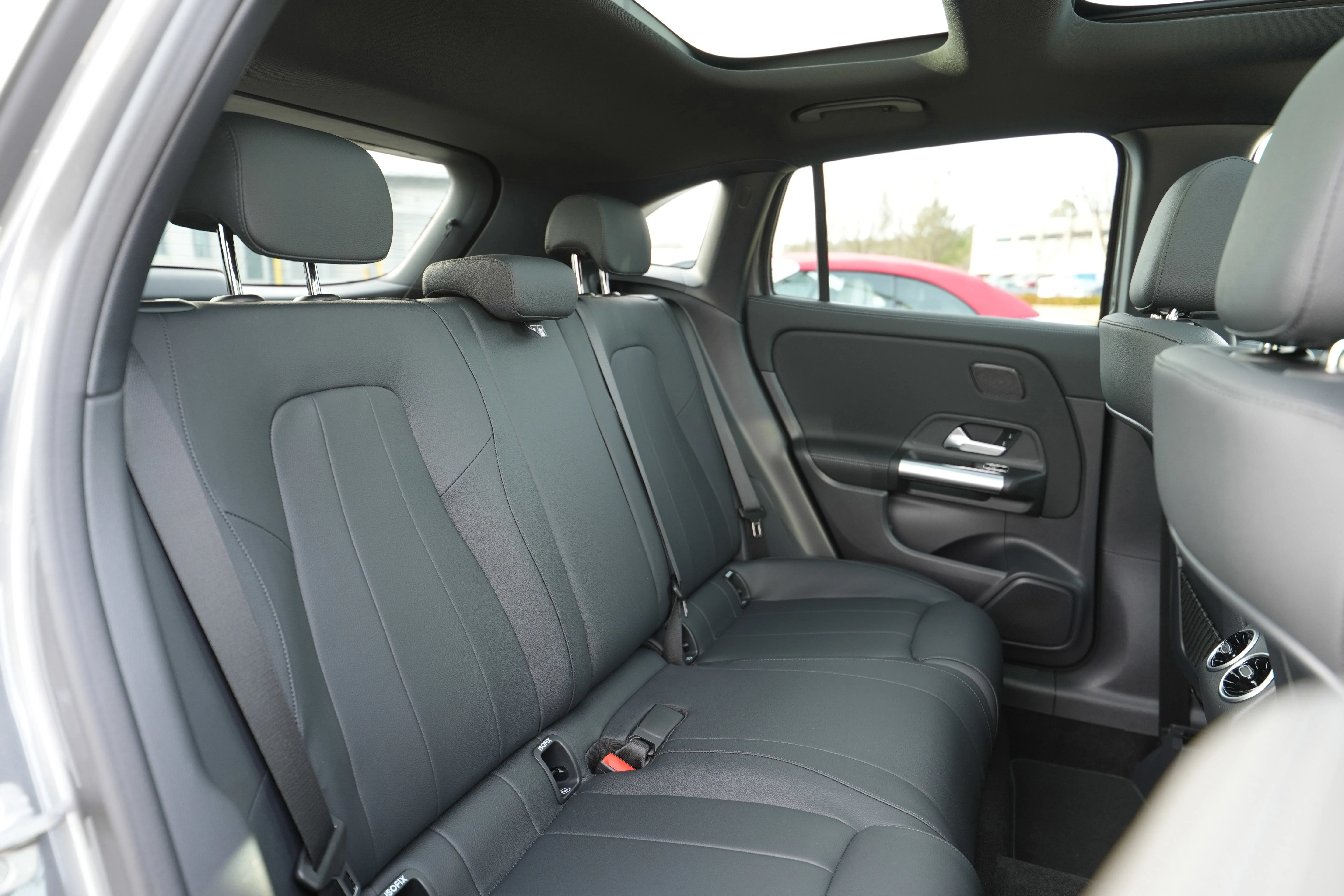 Used 2026 Gray Mercedes-Benz GLA 250 image 36