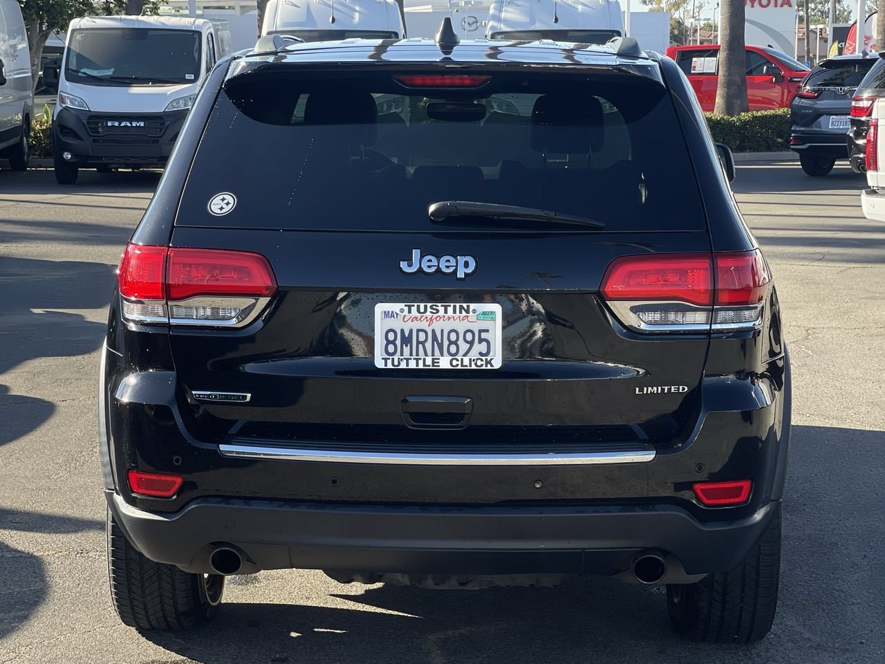 Used 2018 Diamond Black Crystal Pearlcoat Jeep Limited image 4
