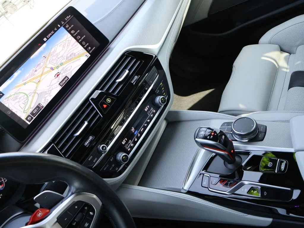 Used 2023 Alpine White BMW Base image 21