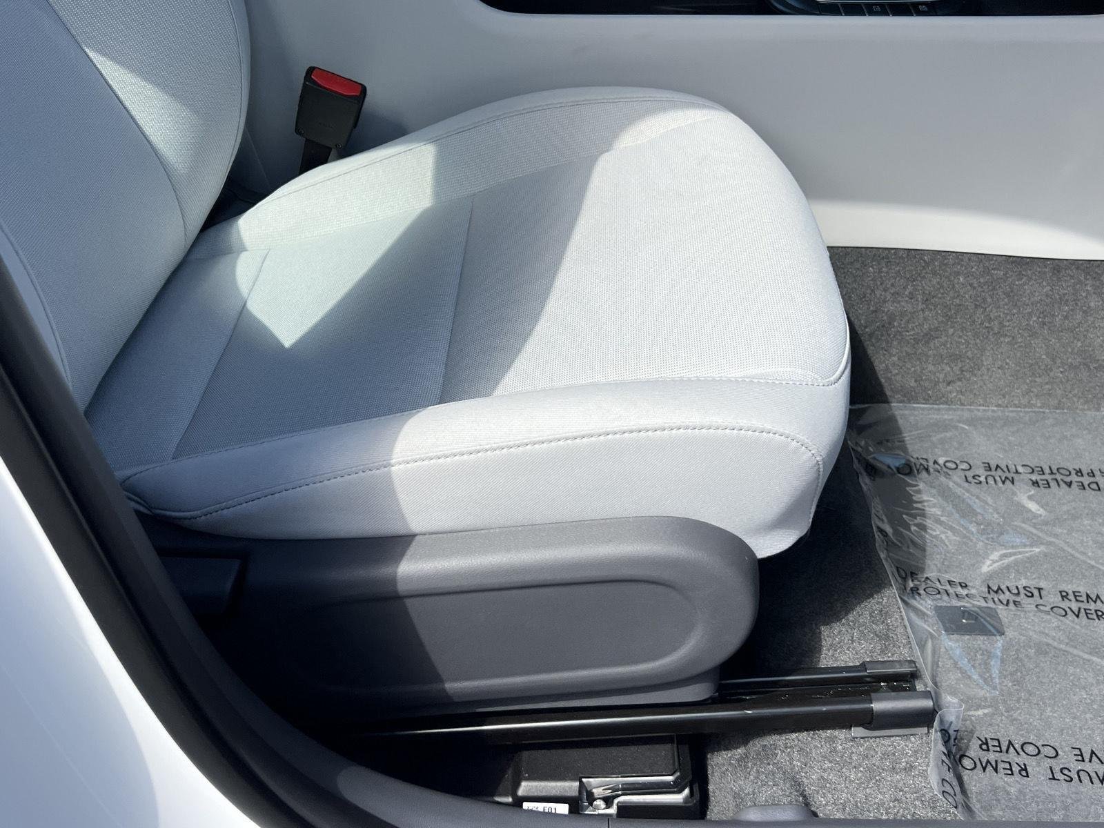 2026 Hyundai Kona SE - Photo 18