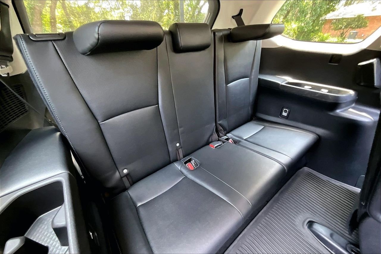 Used 2024 White Toyota Platinum image 36