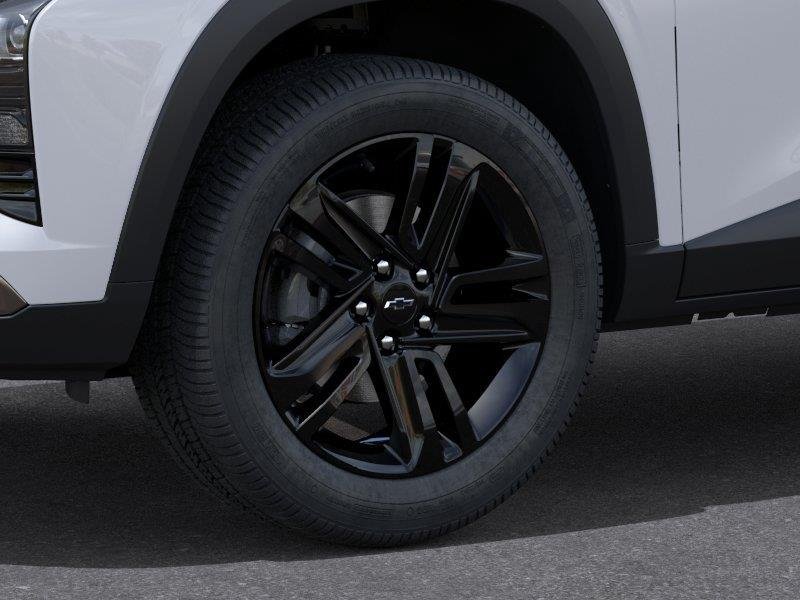 New 2026 Summit White Chevrolet ACTIV image 9