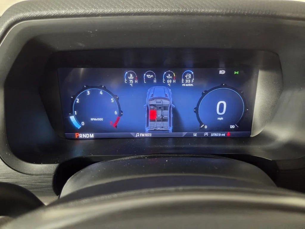 Used 2025 Black Metallic Ford XLT image 15