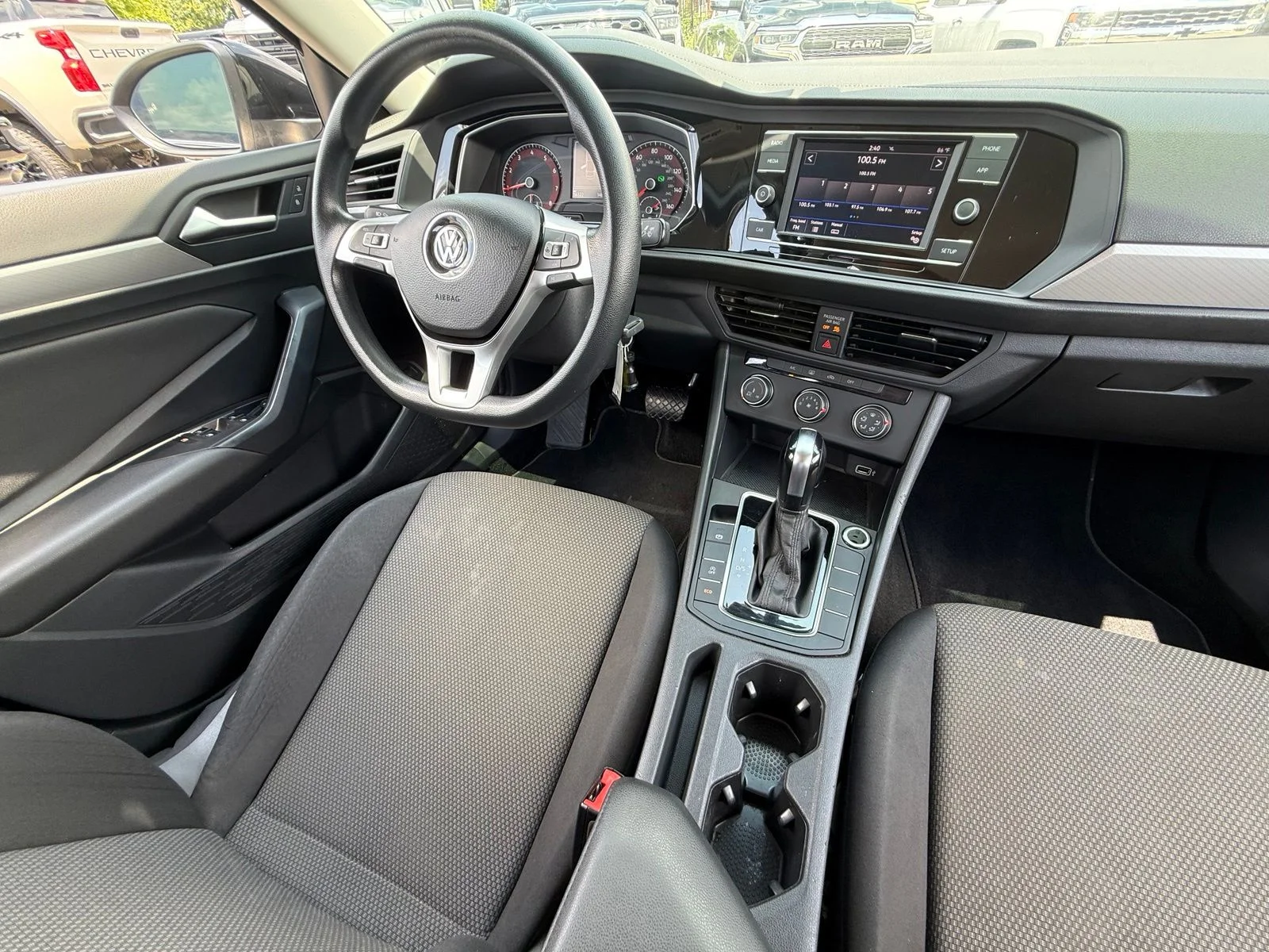 Used 2019 Black Volkswagen 1.4T S image 3