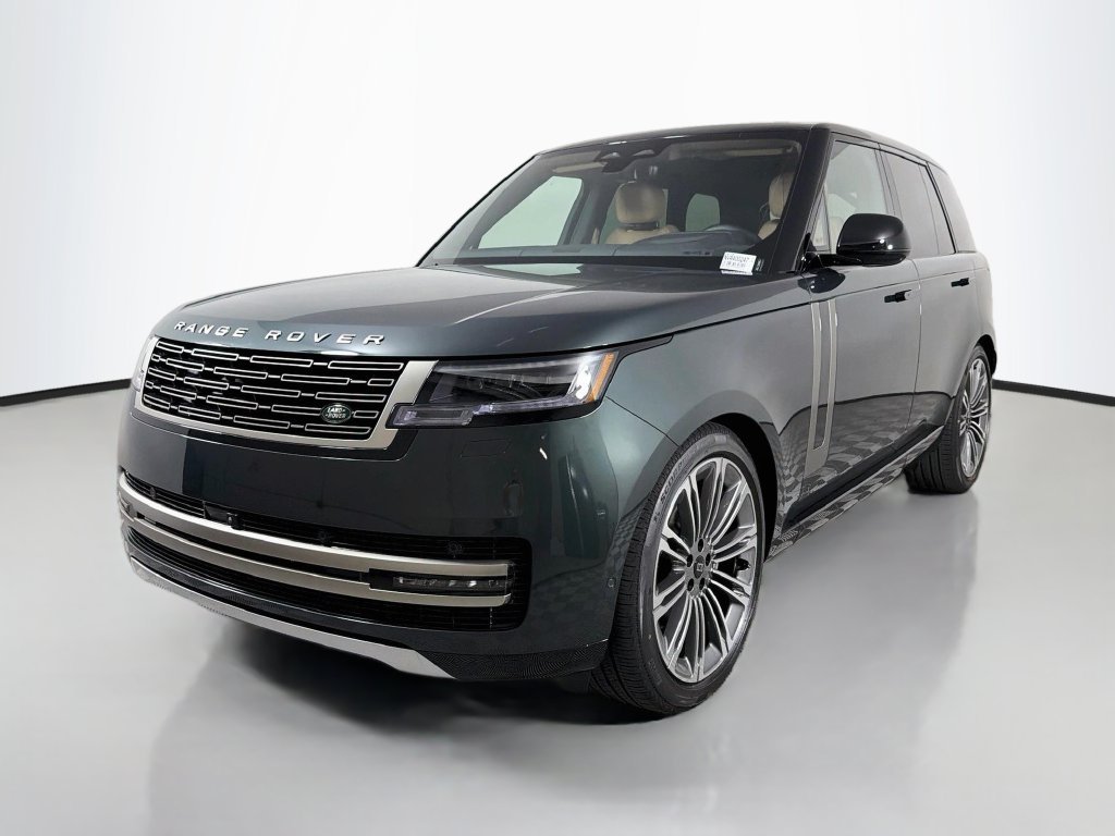 New 2027 Belgravia Green Land Rover SE image 1