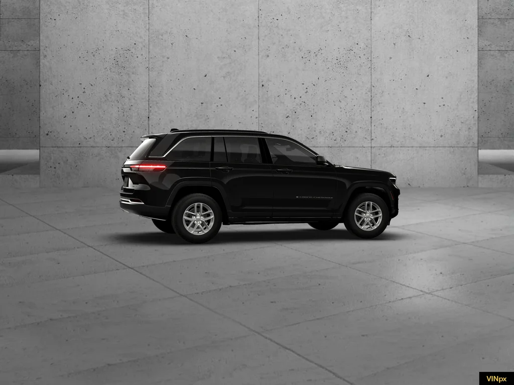 New 2026 Diamond Black Crystal Pearl-Coat Exterior Paint Jeep Laredo image 14