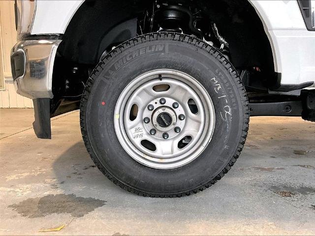 New 2026 Oxford White Ford XL image 26