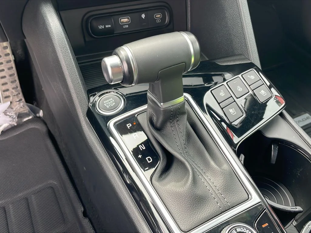 Certified Used 2023 Green Kia X-Pro Prestige image 29
