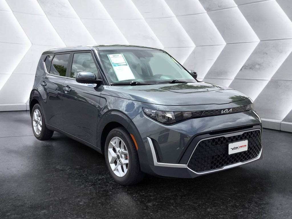 2023 Kia Soul 2.0L LX IVT's photo