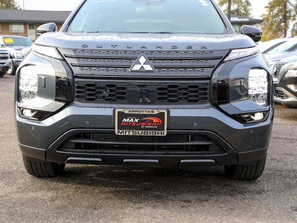 New 2025 Black Mitsubishi SEL image 25