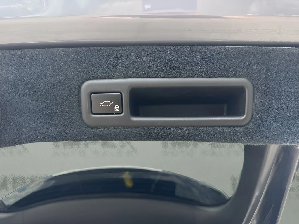 Used 2018 Gray Lexus 350 image 31