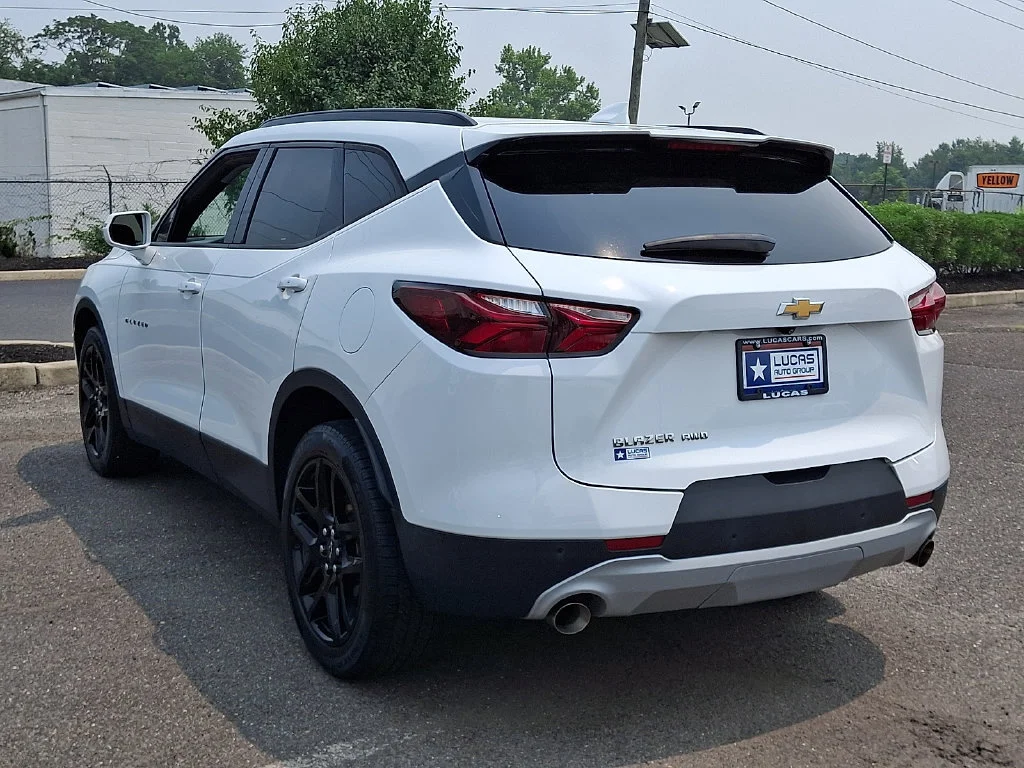 Used 2020 SUMMIT WHITE Chevrolet LT image 9