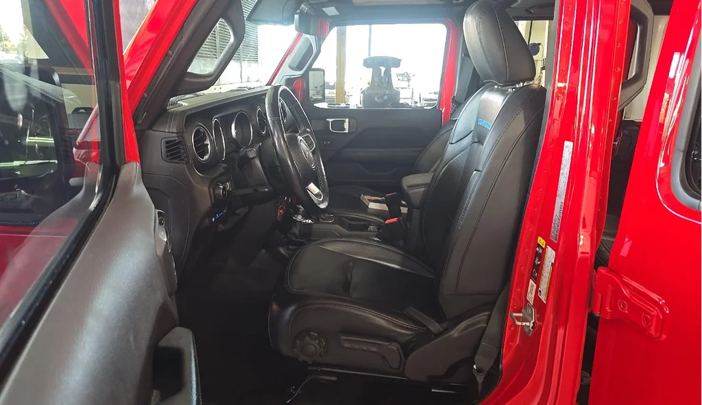 Used 2021 Red Jeep Unlimited Rubicon 4xe image 6