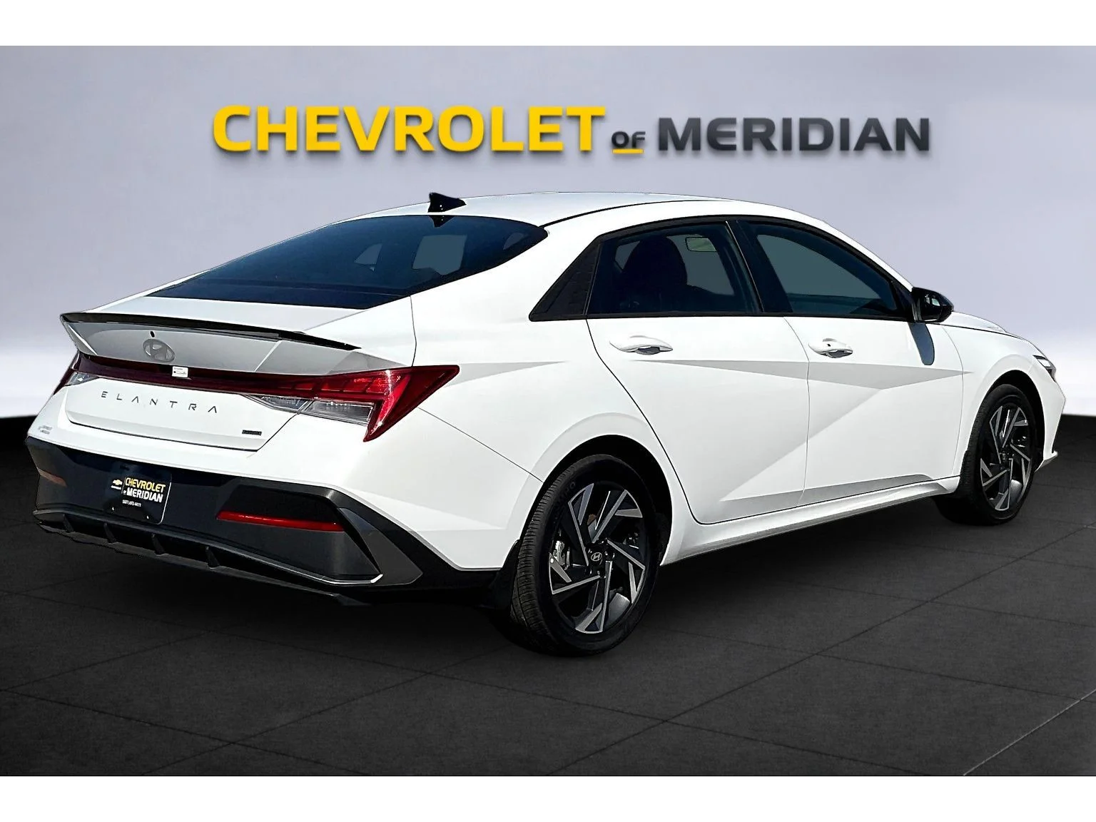 Used 2025  Hyundai SEL Sport image 10