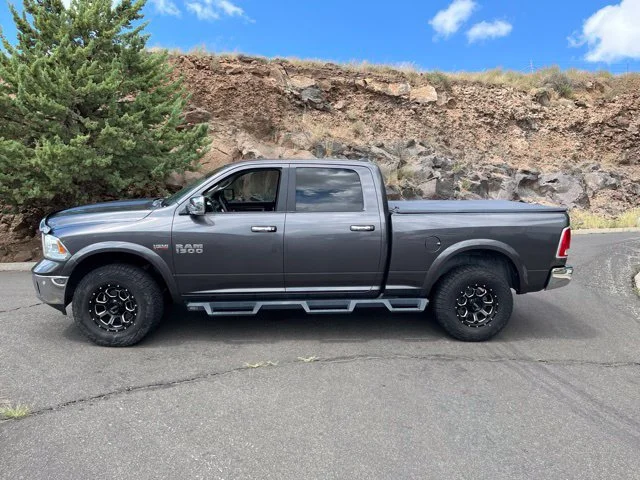 Used 2018 Granite Crystal Metallic Clearcoat Ram Laramie image 13