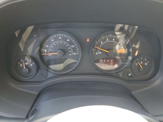 Used 2014 Gray Jeep Sport image 13