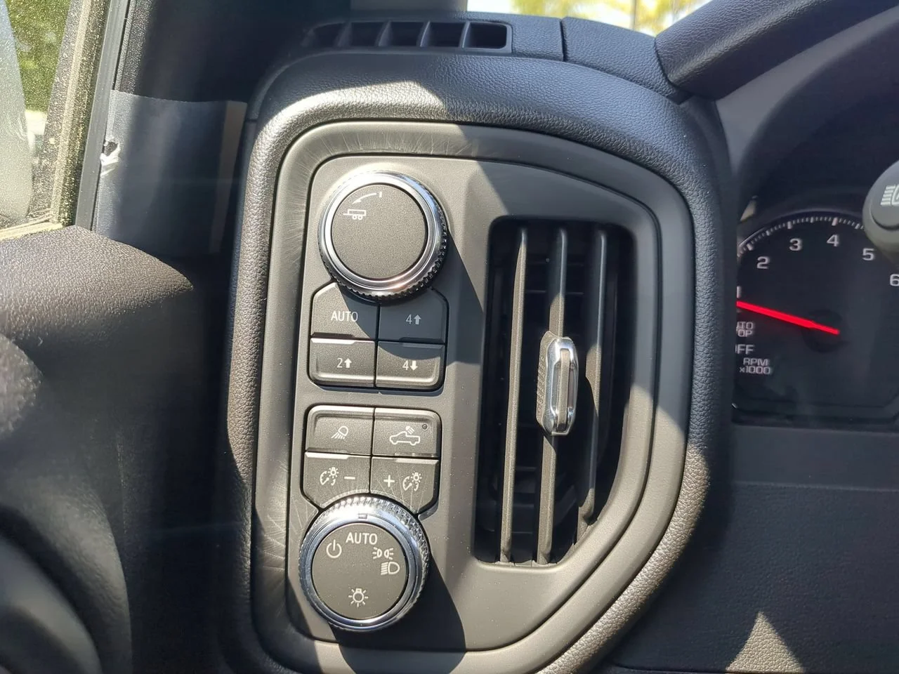2026 GMC Sierra 1500 Pro - Photo 17