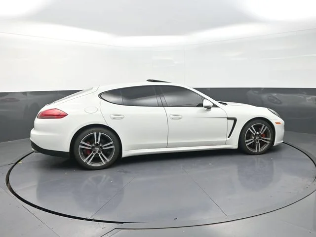 Used 2016  Porsche 4 image 9