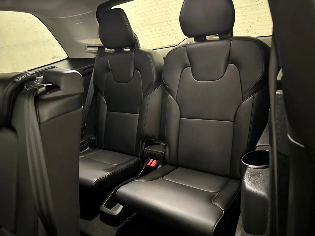 Certified Used 2021 Gray Volvo T5 Momentum image 23
