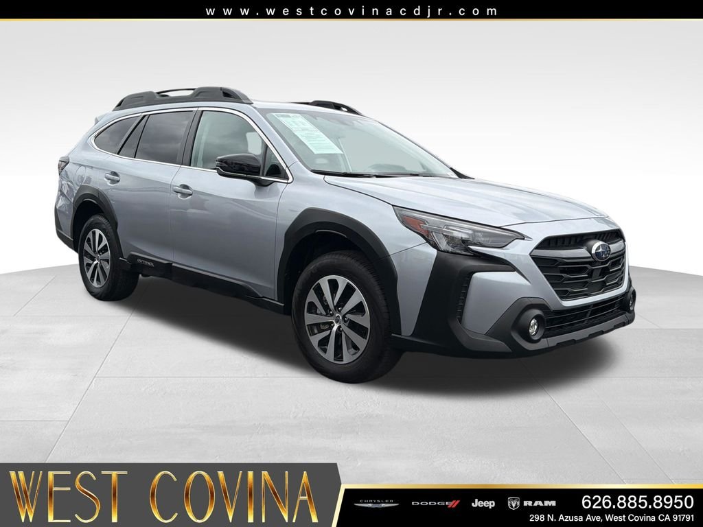 2025 Subaru Outback Premium's photo