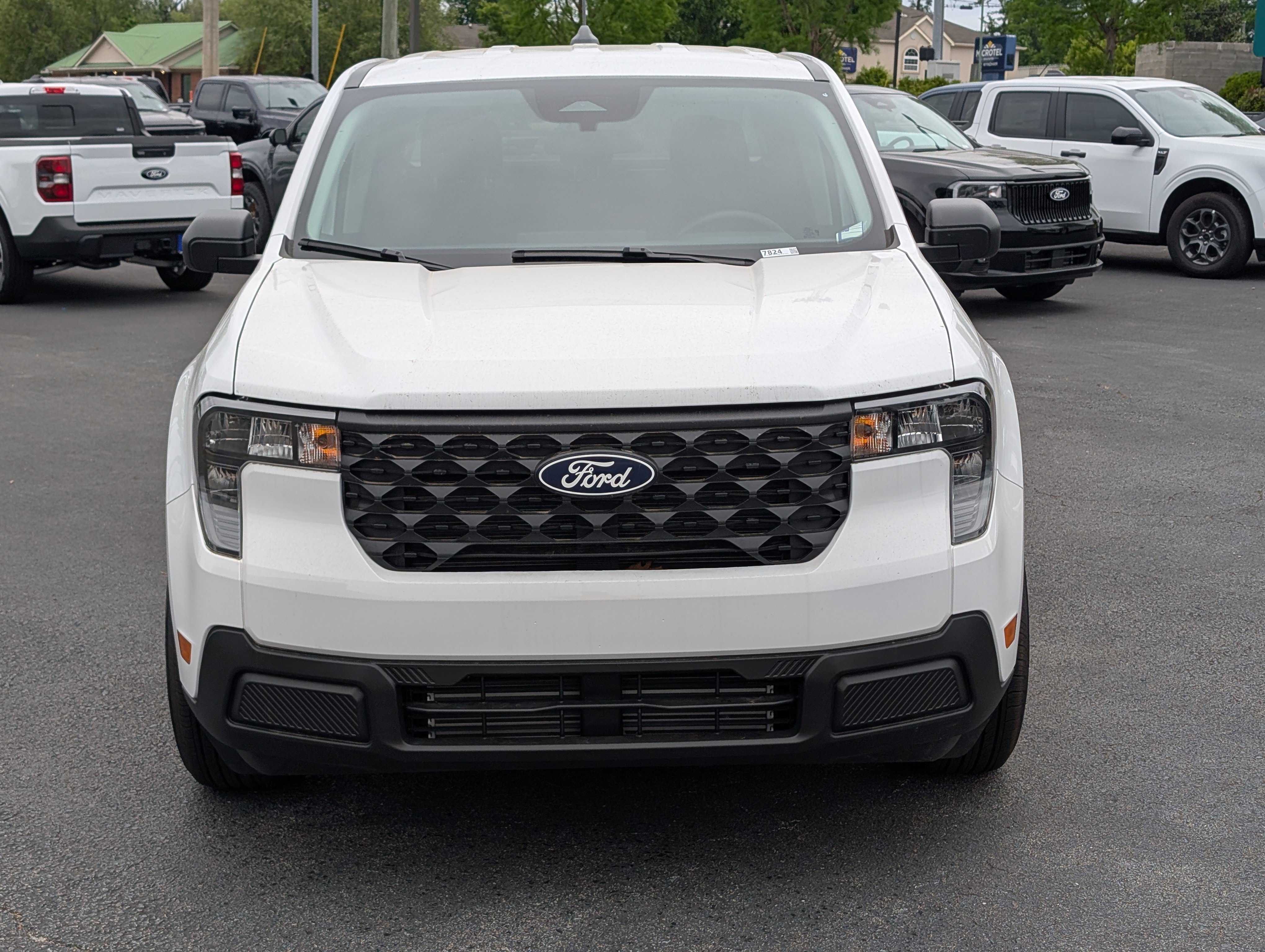 2025 Ford Maverick XL - Photo 3