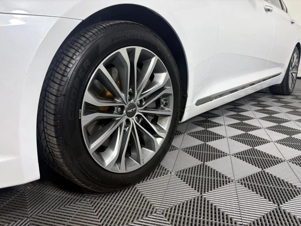 Used 2017 White Genesis 3.8 image 14