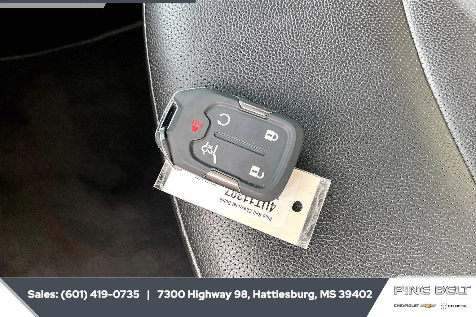 Used 2024 Summit White GMC AT4 image 9