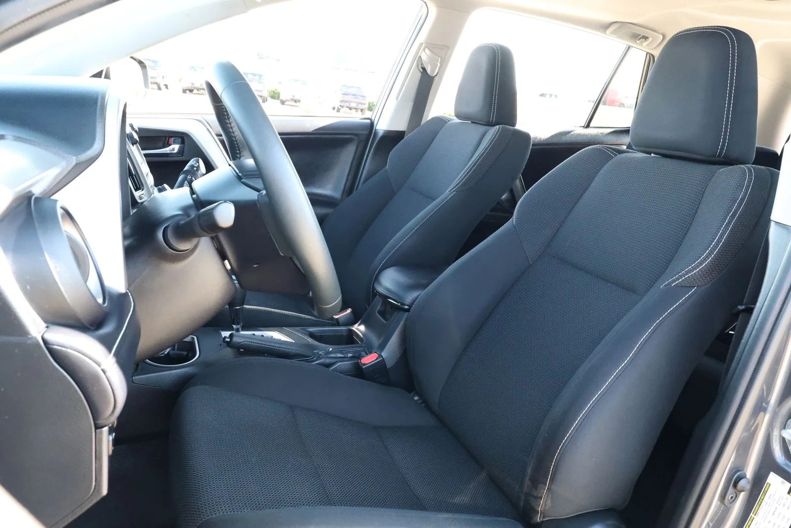 Used 2017 Gray Toyota XLE image 29
