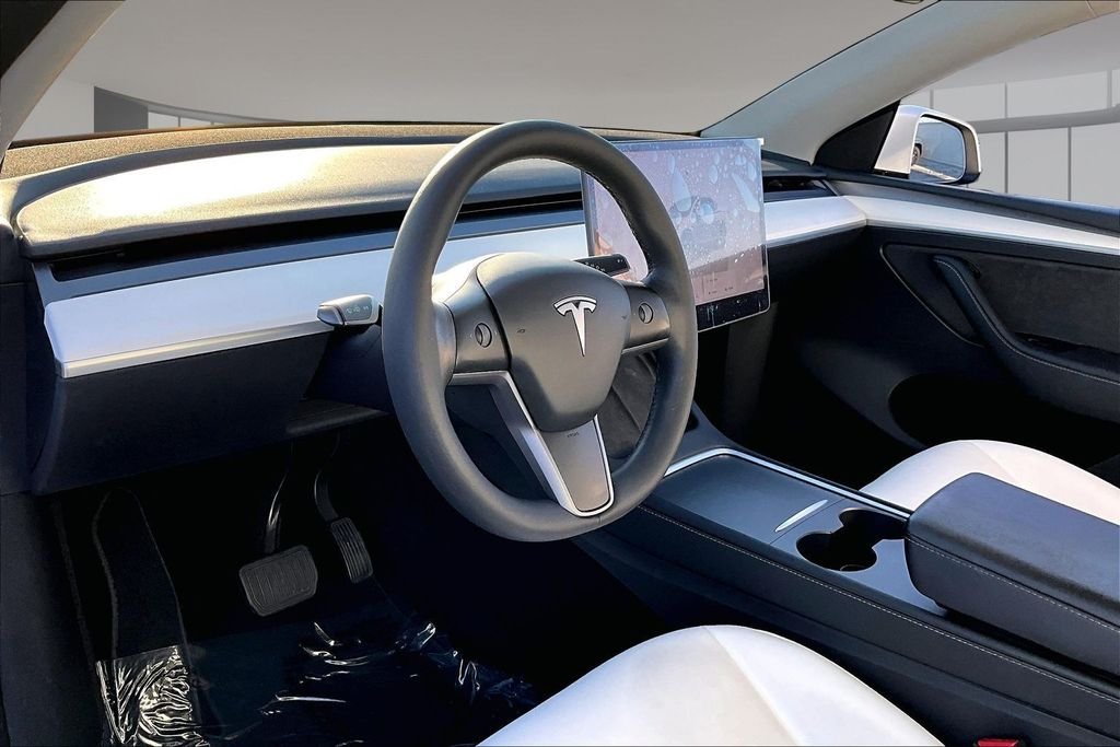 Used 2023 Pearl White Multi-Coat Tesla Long Range image 15