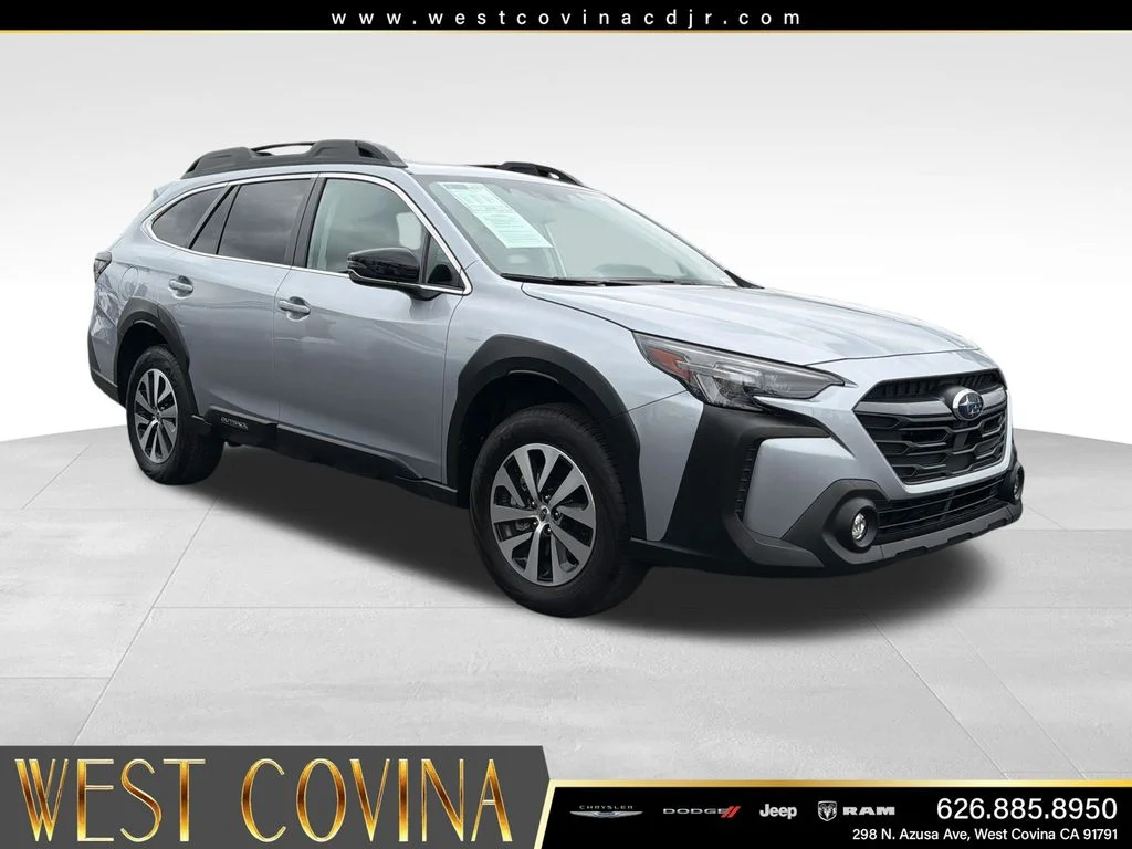 2025 Subaru Outback Premium's photo