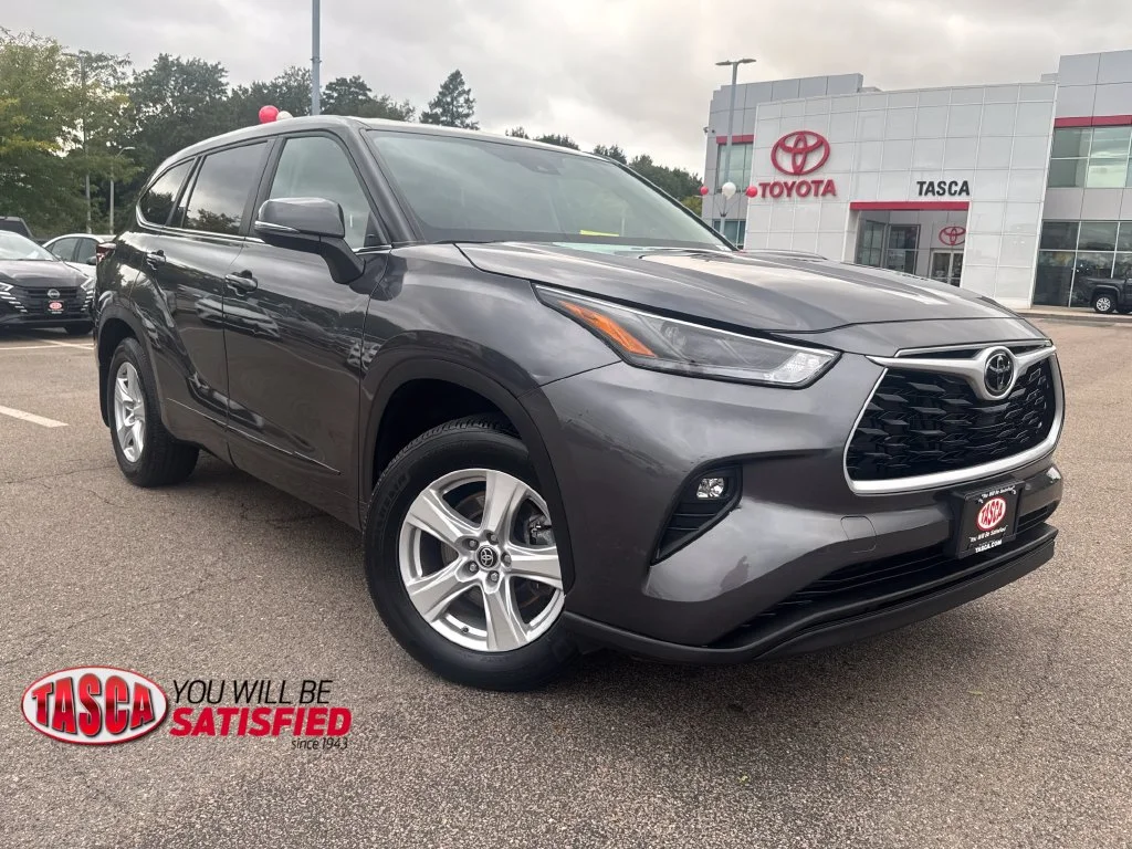 Used 2025 Gray Toyota LE image 1